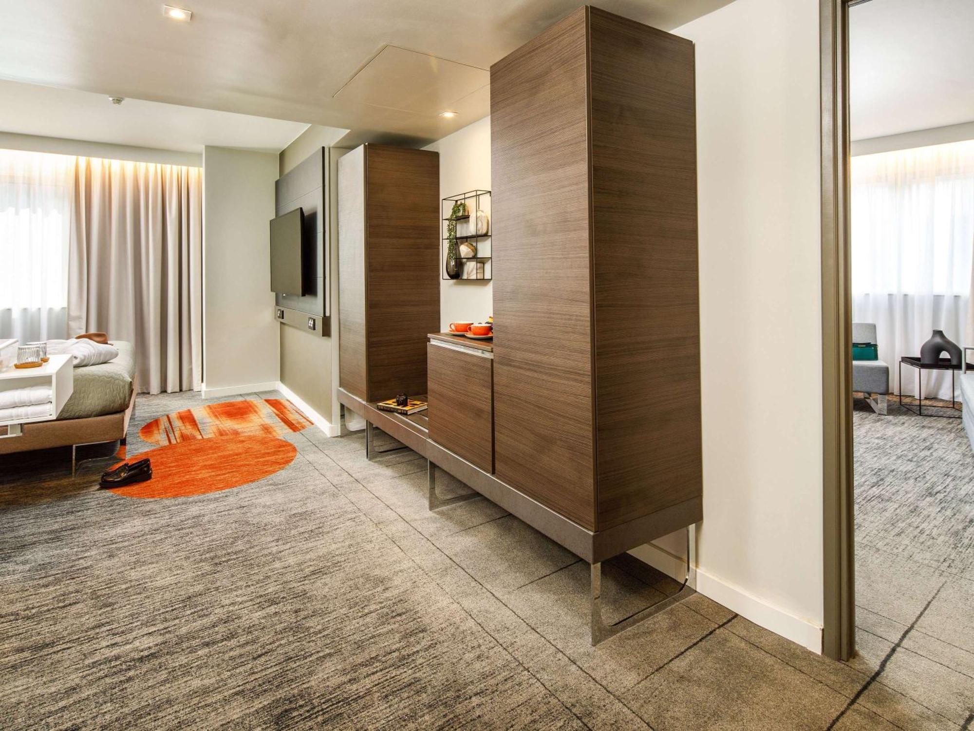 Novotel London Bridge Екстер'єр фото