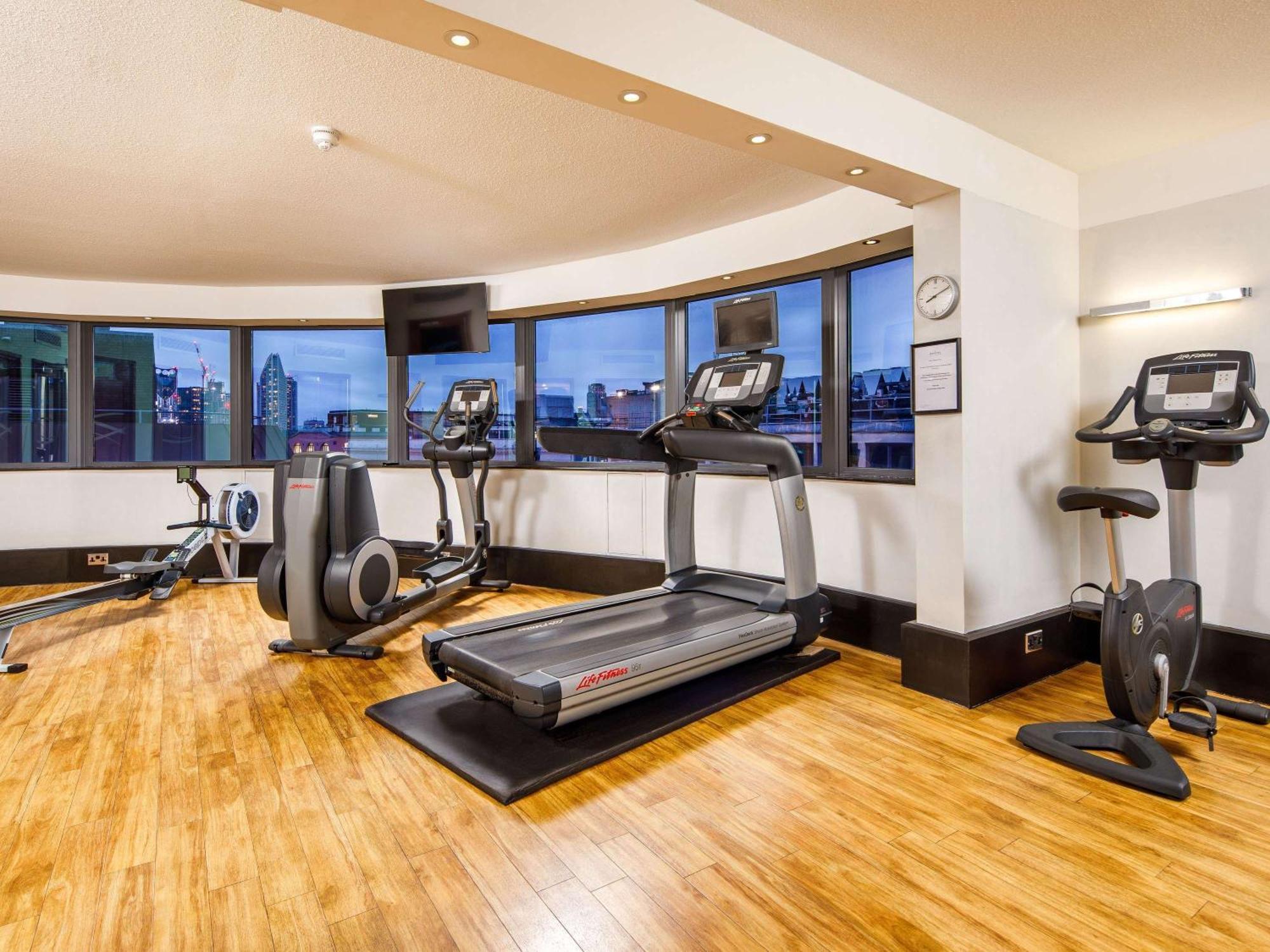 Novotel London Bridge Екстер'єр фото